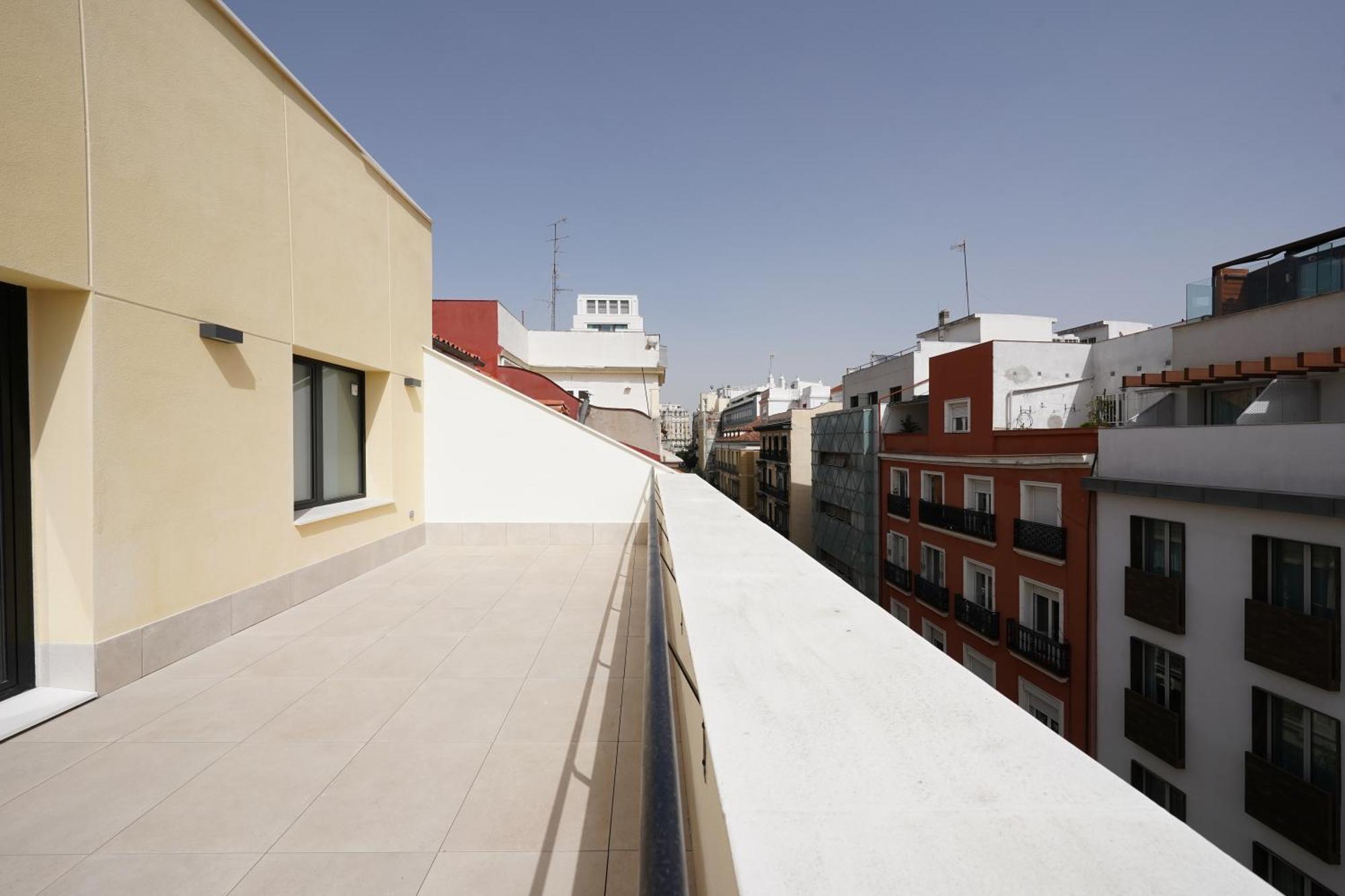 Numa Madrid Sol Aparthotel Екстериор снимка