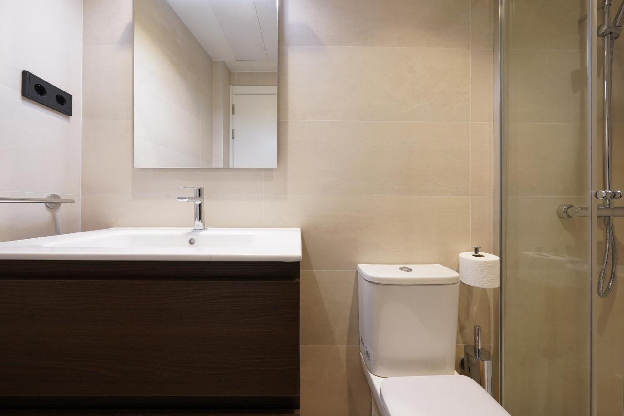 Numa Madrid Sol Aparthotel Екстериор снимка