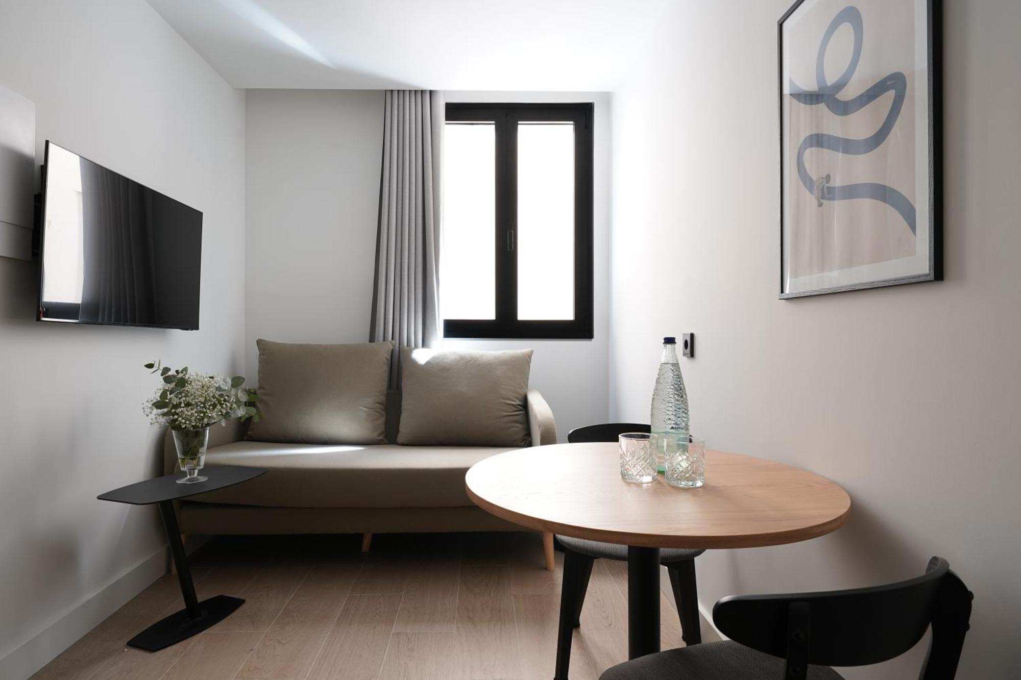 Numa Madrid Sol Aparthotel Екстериор снимка